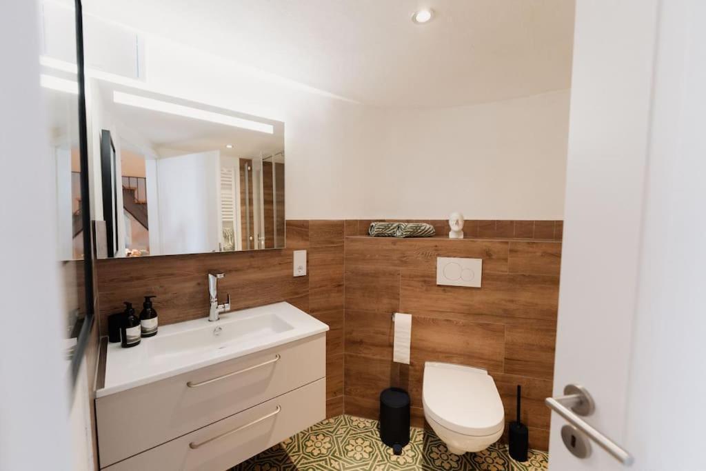 Modernes Tiny House Mit Sonnenterrasse Apartment Ediger-Eller